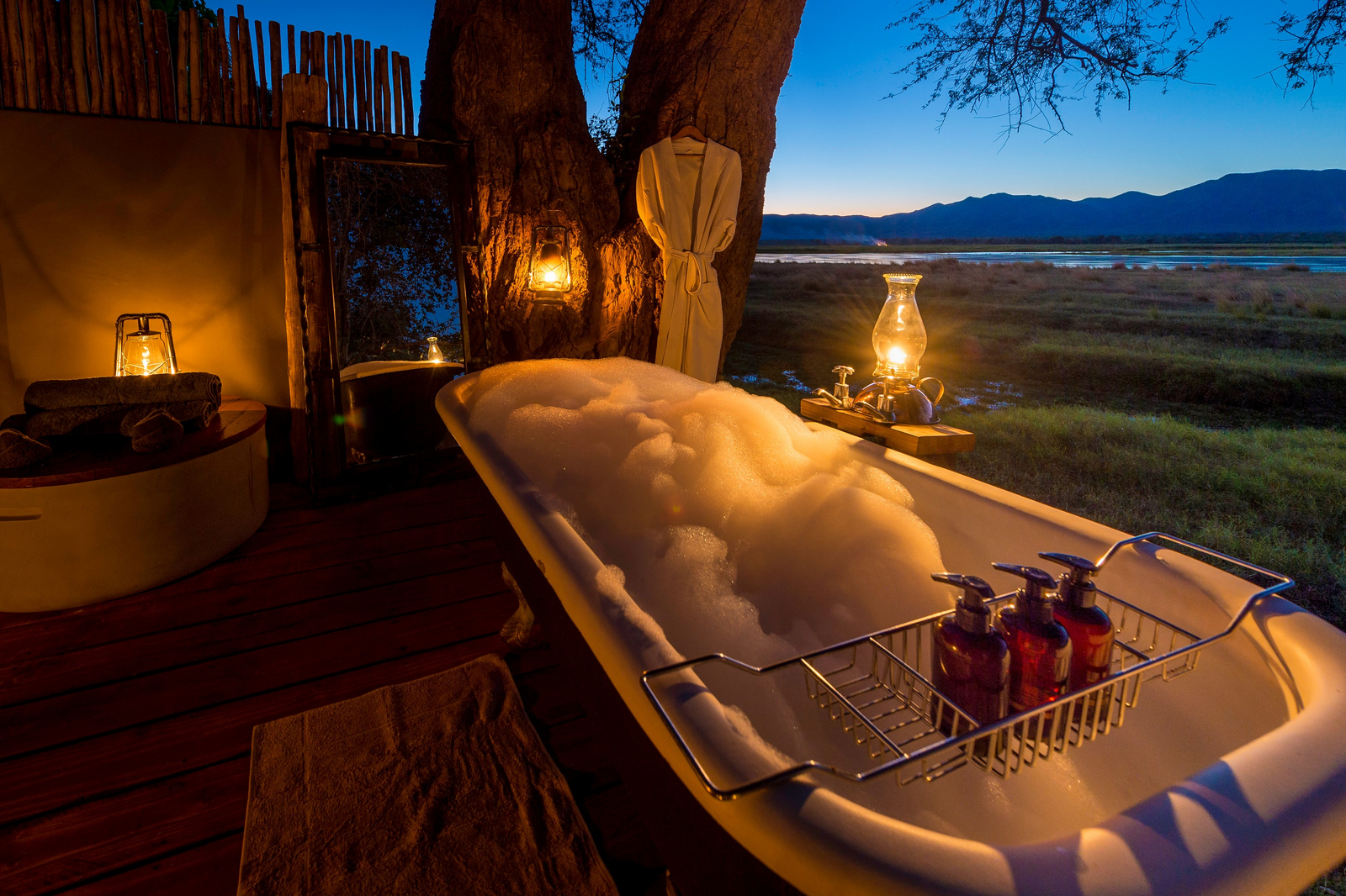 Ruckomechi Camp Ruckomechi Camp: Badewanne Schaumbad