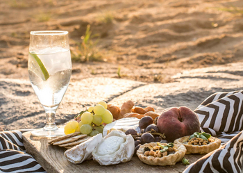 Singita Boulders Lodge: Gourmet Picknick bei Sonnenuntergang im Busch