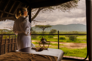 Soroi Larsens Tented Camp: Massagetisch
