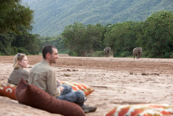 Wayo Manyara Green Camp: Open Air Lounge