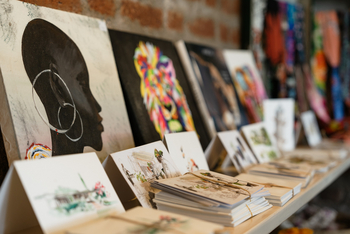 Gibb's Farm: Postkarten und Bilder im Shop