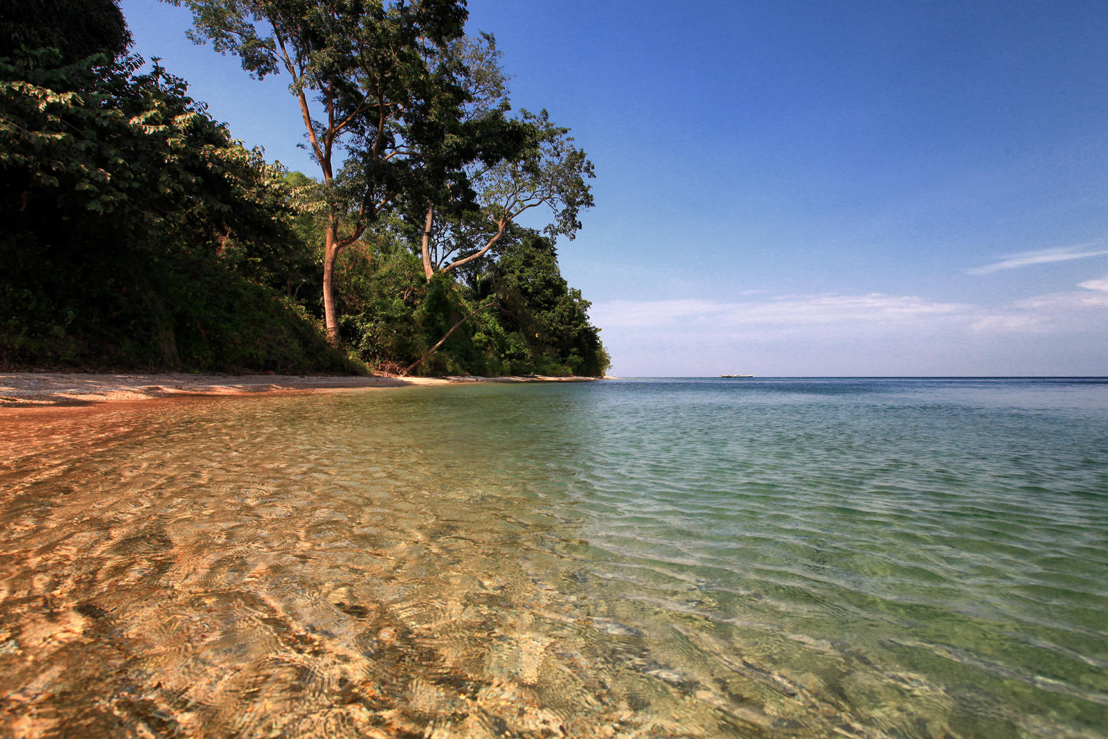 Mbali Mbali Gombe Lodge Mbali Mbali Gombe Lodge: Tanganyikasee