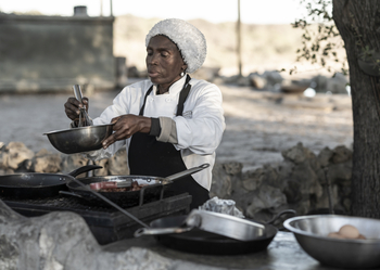 Meno A Kwena Camp Meno A Kwena Camp: Köchin