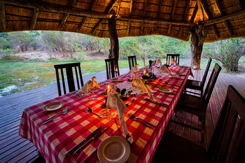 Nkwali Camp: Esstisch