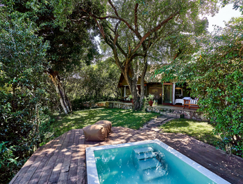 Sala's Camp: Plunge Pool im Halbschatten