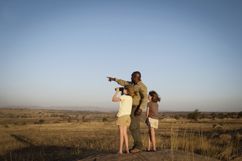 Serengeti Safari Camp: Walking Safari mit Kindern