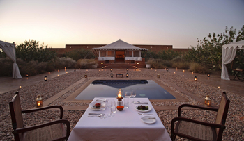 Sujan The Serai: Abendessen am privaten Pool