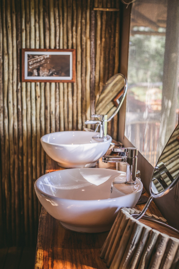 Camp Xakanaxa Camp Xakanaxa: Waschbecken im Badezimmer