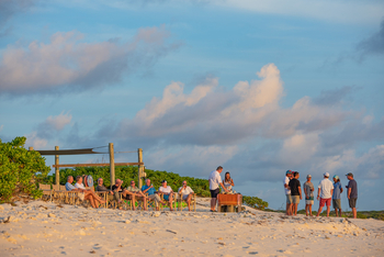 Cosmoledo Eco Camp: Sundowners