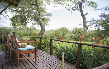 Hatari Lodge: Private Veranda