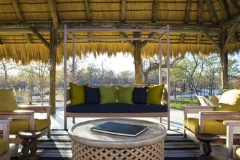 Mushara Bush Camp: Lodge und Garten