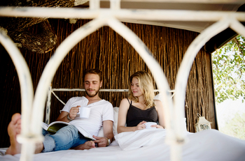 The Nest Treehouse: Gästezimmer