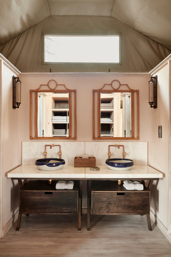 Belmond Savute Elephant Lodge Belmond Savute Elephant Lodge: Doppelwaschtisch