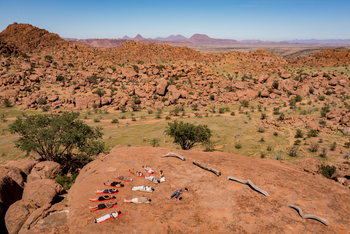 Mowani Mountain Camp: Yoga auf dem höchsten Felsen