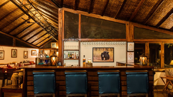 Reni Pani Jungle Lodge: Gol Ghar Restaurant