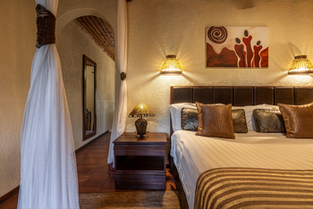 Tarangire Sopa Lodge: Doppelbett