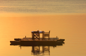 Tongabezi Tongabezi: Romantic Float Dinner