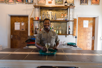 Boteti River Camp: Barman