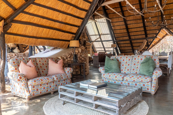 Ivory Safari Lodge Ivory Safari Lodge: Lounge