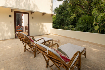 Khem Villas: Family Room - Veranda
