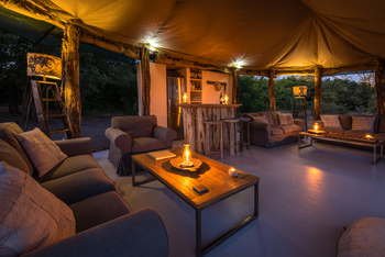 Kuthengo Camp: Lounge und Bar