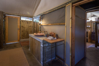 Little Makalolo Camp Little Makalolo Camp: Waschbecken