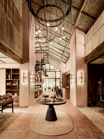 Sanctuary Gorilla Forest Camp: Lobby