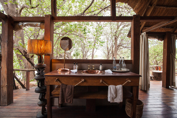 Sindabezi Island Camp: Honeymoon Chalet