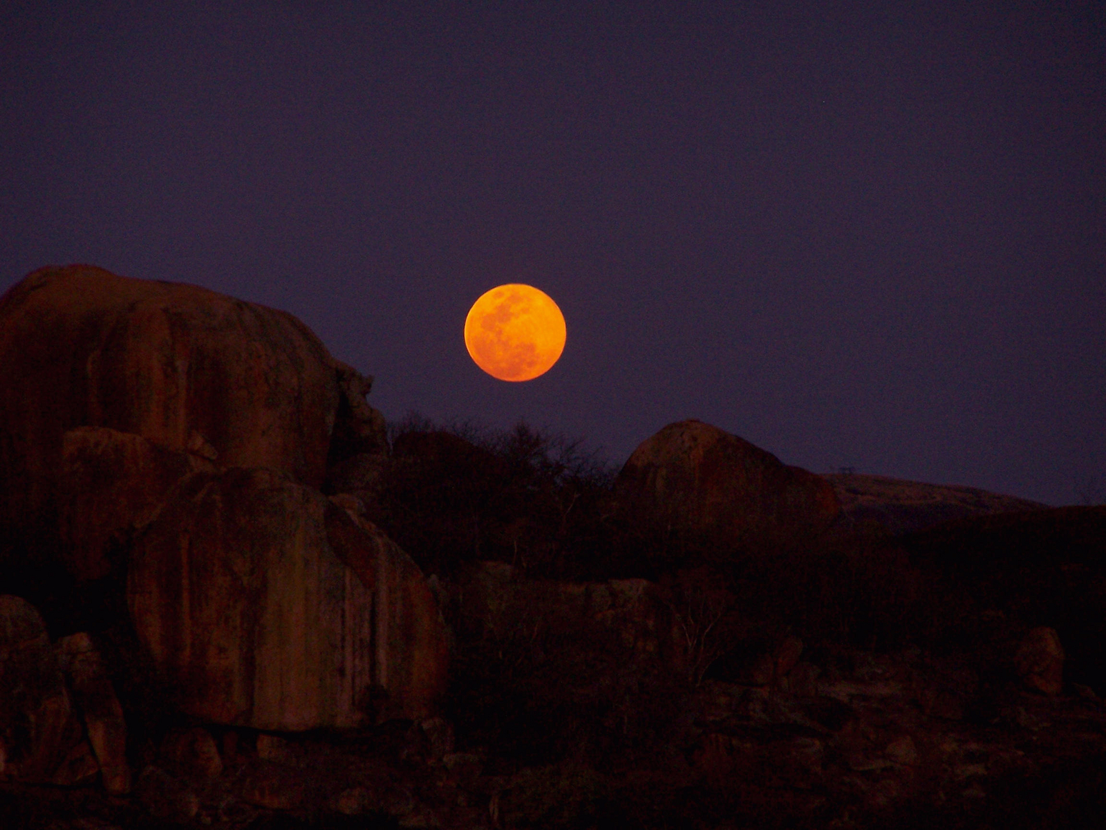 Big Cave Camp Big Cave Camp: Abend