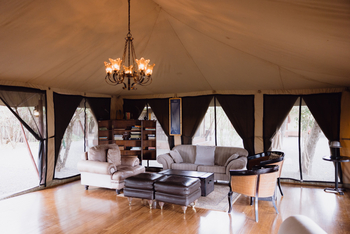 Elewana Sand River Masai Mara Camp Elewana Sand River Masai Mara Camp: Lounge