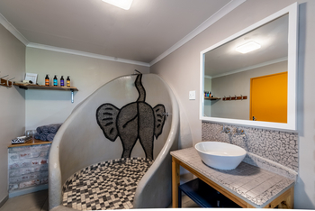 Etosha Safari Camp: Gästebad