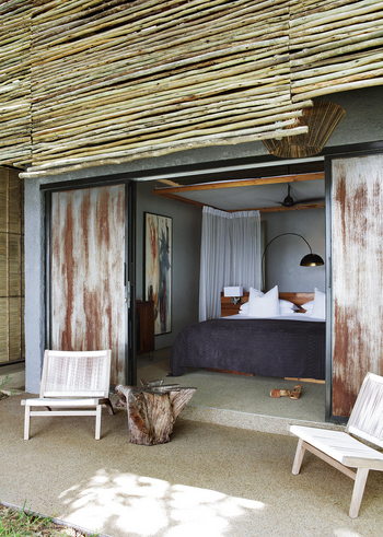 Matetsi Victoria Falls: Doppelbett im Schlafzimmer