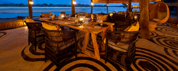 Chamilandu Bushcamp: Dinner Table