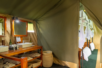 Nasikia Mobile Migration Camp: Gästebad