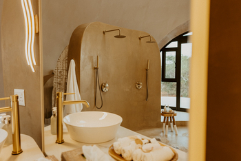 Reverie Kalahari Pod: Gästebad