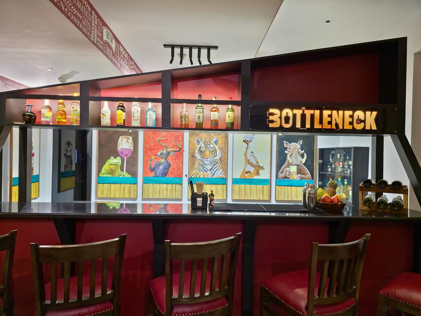 Tathastu Resort Tadoba Tathastu Resort Tadoba: Pop Art Animals