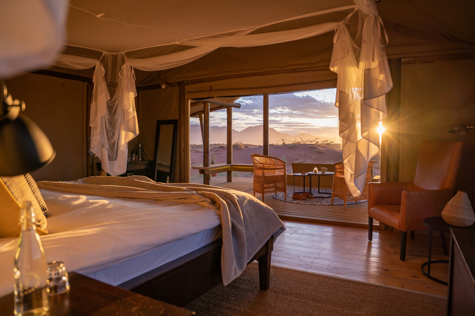 Wolwedans Dune Camp Wolwedans Dune Camp: Morgensonne im Zelt