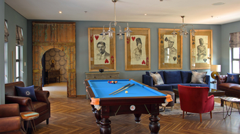 Latitude 0: The Distraction - Billiard-Tisch