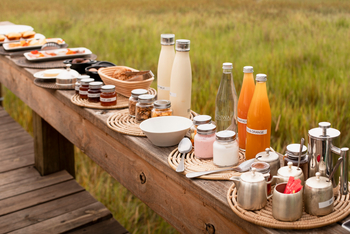 Tuludi Camp: Sky Suite - Frühstücksbar