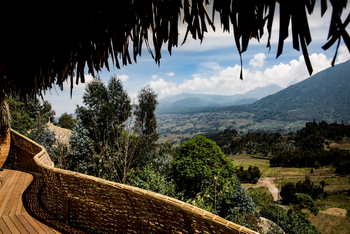 Bisate Lodge: Blick vom zentralen Balkon