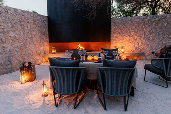 Cheetah Plains Mvula House: Die Boma am Abend