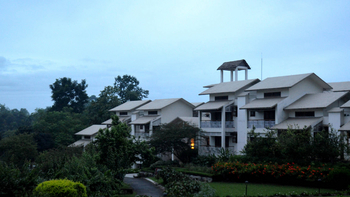 IORA The Retreat: Hauptgebäude mit Machaan