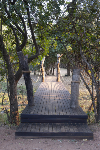 Nkwali Camp: Brücke