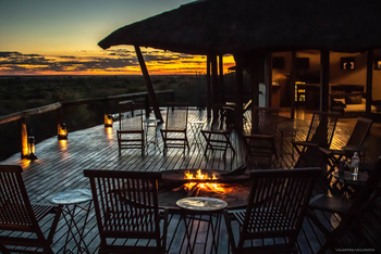 Tau Pan Camp Tau Pan Camp: Laternen und Lagerfeuer