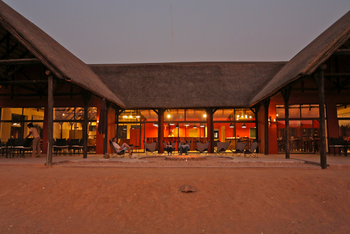 Hobatere Lodge: Boma