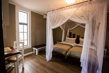 Kalahari Anib Lodge: Zwei Einzelbetten