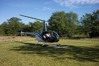 Mukwa River Lodge: Kleinhubschrauber