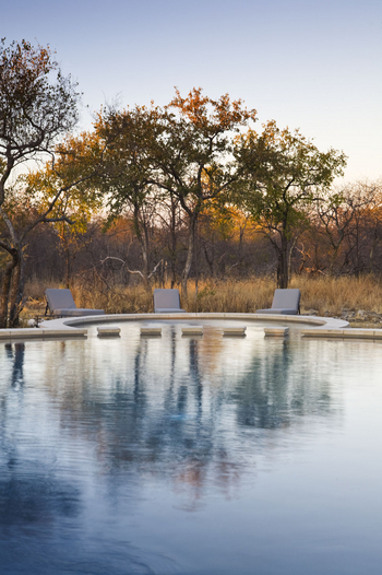 Mushara Bush Camp: Lodge und Garten