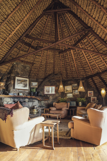 Ol Malo Lodge: Lounge unter Reetdach