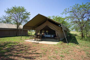 Ronjo Camp: Eingang zu einem Zelt